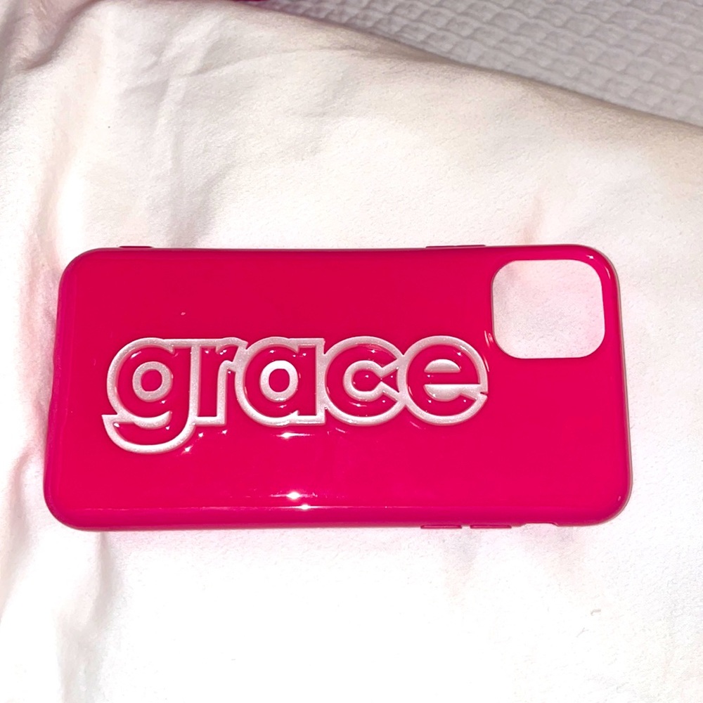 NEVER USED BAUBLE BAR PHONE CASE.